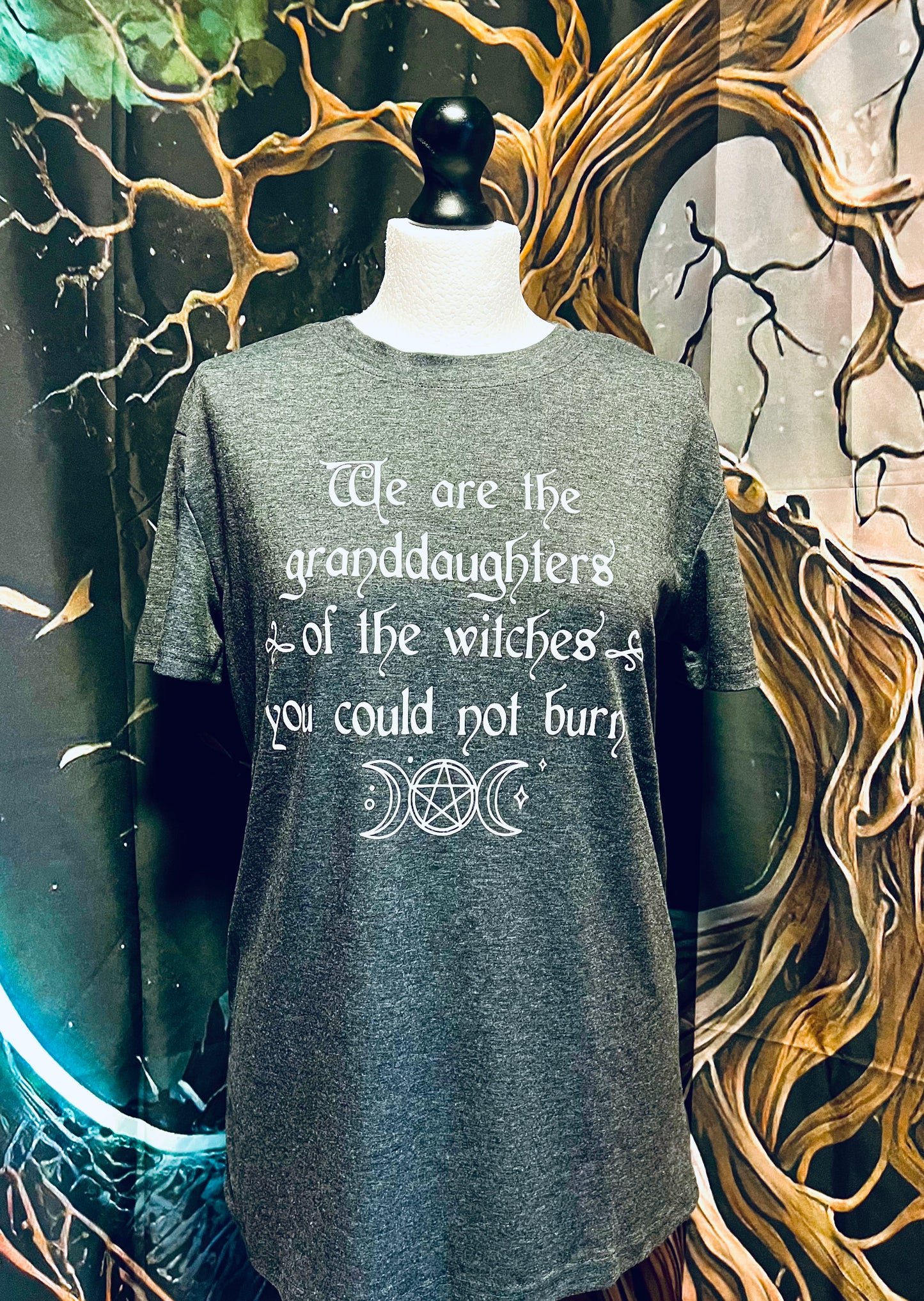 Dark grey tshirt.