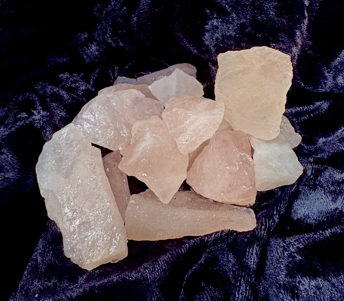 Raw Rose Quartz.